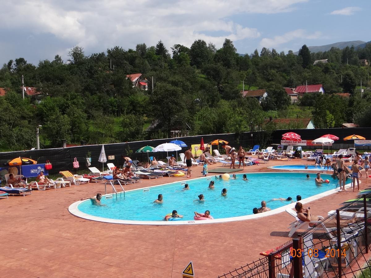 Cabana Pensiune La Brazi Vulcan  Екстер'єр фото