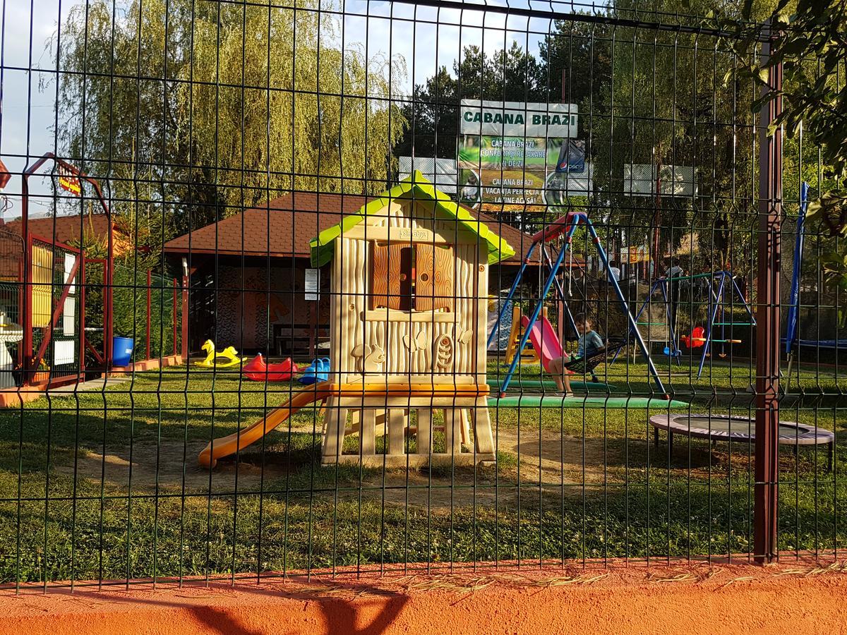 Cabana Pensiune La Brazi Vulcan  Екстер'єр фото